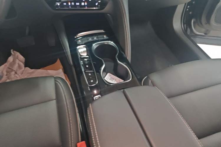 Used Buick Envision 2021 Encore Plus 652T Five-Seat Luxury Model Gear Lever