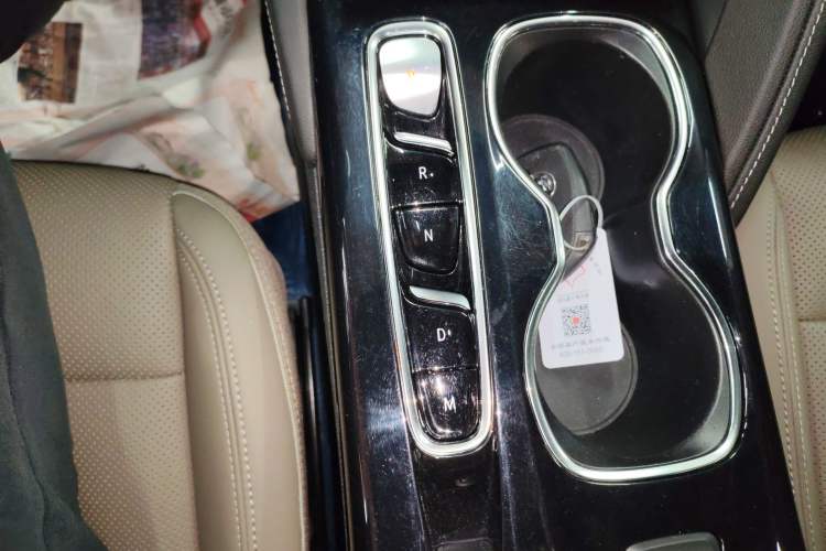 Used Buick Envision 2021 Encore Plus 652T Five-Seat Luxury Model Gear Lever