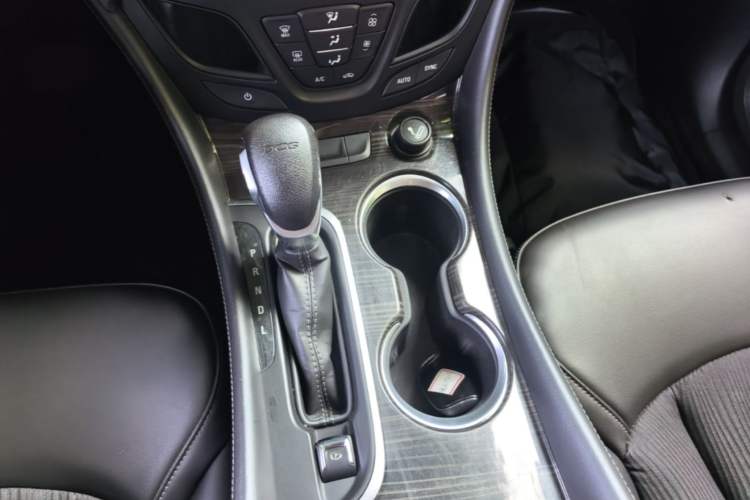 Used Buick Envision 2021 532T Two-Wheel-Drive Leading Version Gear Lever