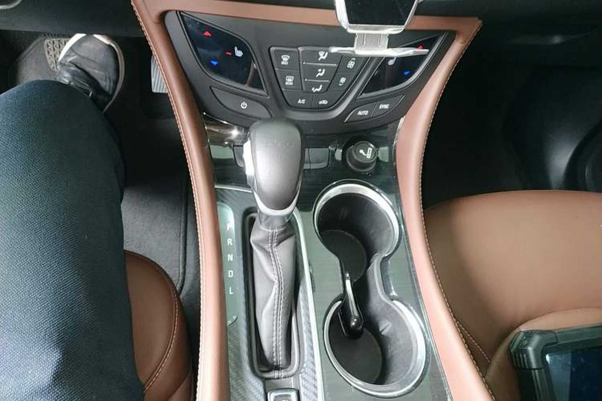 Used Buick Envision 2021 532T Two-Wheel-Drive Elite Version Gear Lever