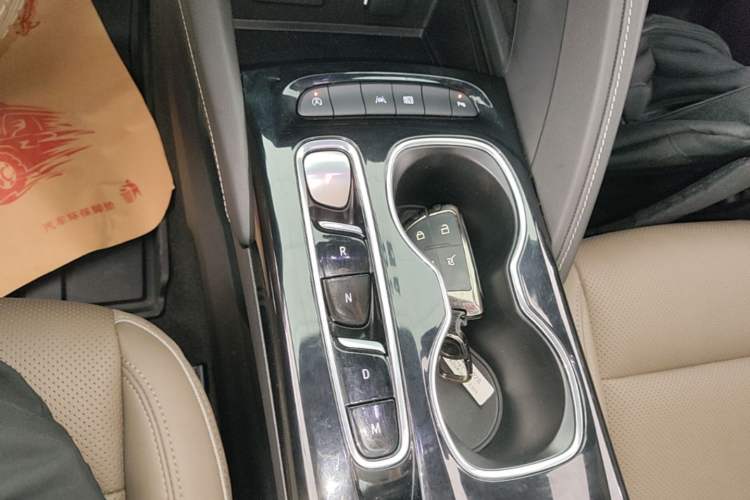 Used Buick Envision 2021 Encore Plus 652T Five-Seat Luxury Model Gear Lever