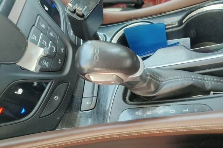 Used Buick Envision 2021 532T Two-Wheel-Drive Elite Version Gear Lever