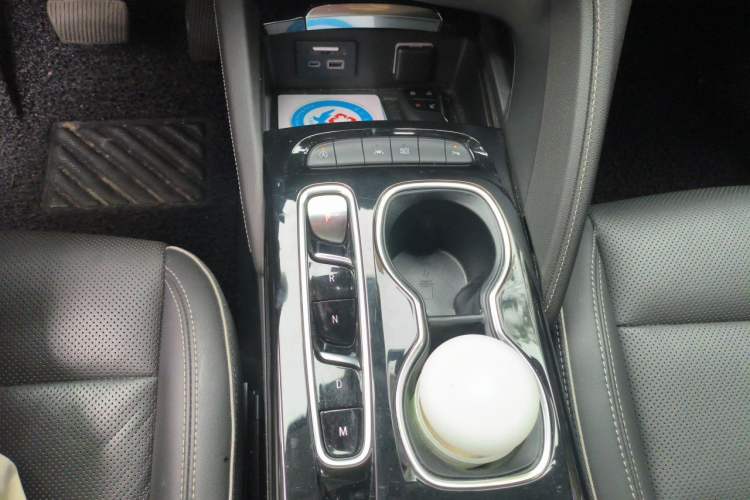 Used Buick Envision 2021 Encore Plus 652T Five-Seat Luxury Model Gear Lever