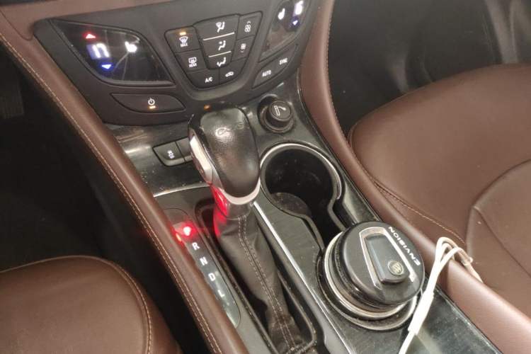 Used Buick Envision 2021 532T Two-Wheel-Drive Elite Version Gear Lever