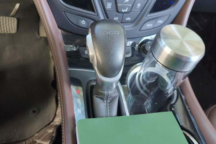 Used Buick Envision 2021 532T Two-Wheel-Drive Elite Version Gear Lever
