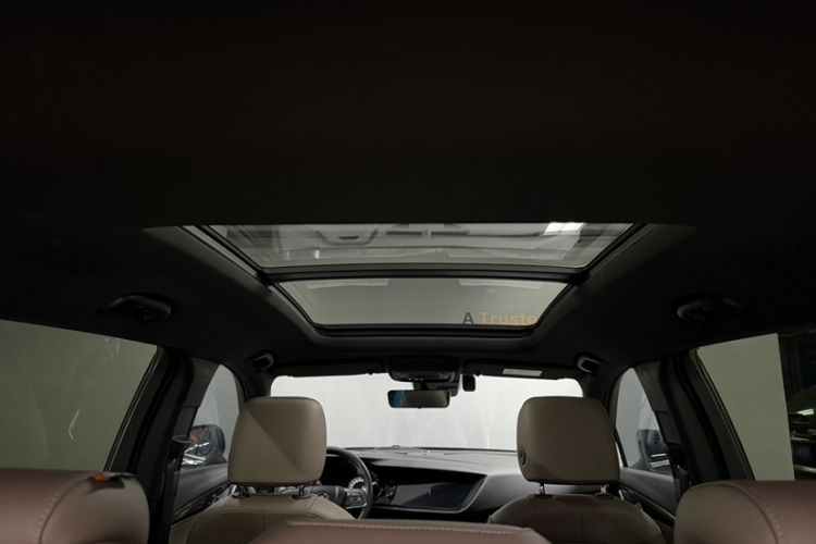 Used Buick Envision 2021 Encore Plus 652T Five-Seat Luxury Model Headliner