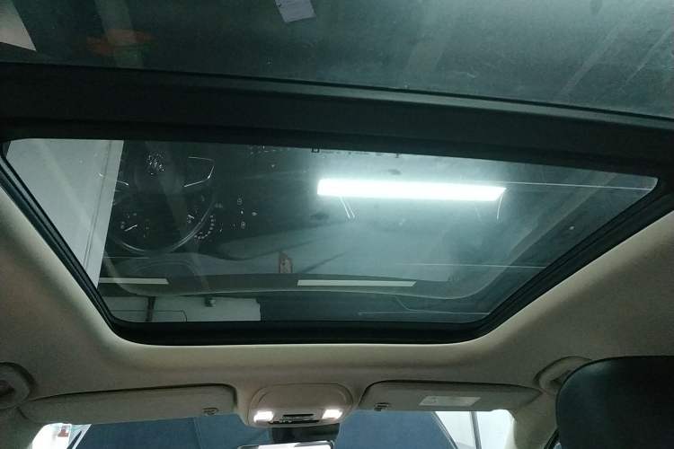 Used Buick Envision 2021 Encore Plus 652T 7-Seat Luxury Model Headliner