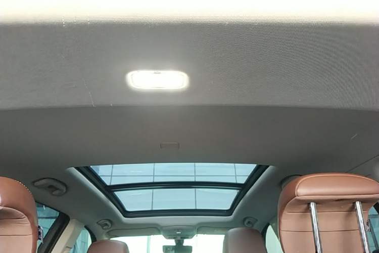 Used Buick Envision 2021 532T Two-Wheel-Drive Luxury Version Headliner