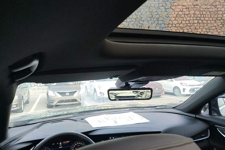 Used Buick Envision 2021 Encore Plus 652T Five-Seat Luxury Model Headliner