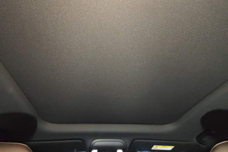 Used Buick Envision 2021 Encore Plus 652T Five-Seat Luxury Model Headliner