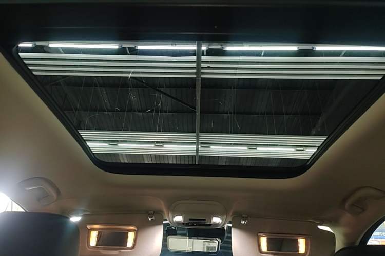 Used Buick Envision 2021 Encore Plus 652T 7-Seat Luxury Model Headliner