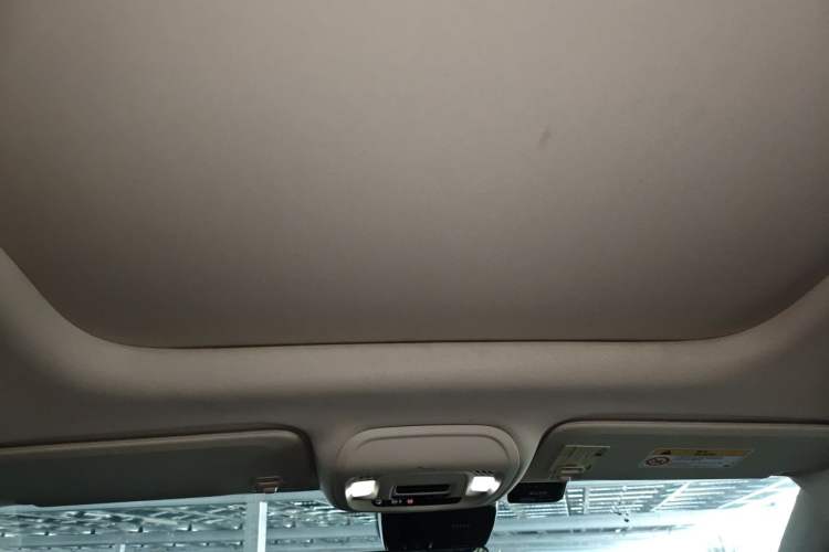 Used Buick Envision 2021 Encore Plus 652T Five-Seat Luxury Model Headliner