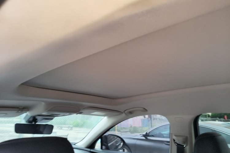 Used Buick Envision 2021 Encore Plus 652T Five-Seat All-Wheel-Drive Luxury Model Headliner