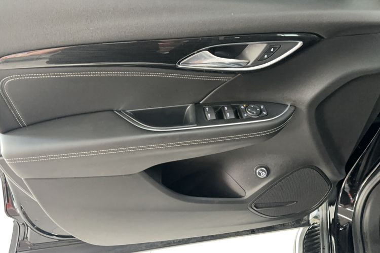 Used Buick Envision 2021 Encore Plus 652T Five-Seat Luxury Model Interior 1