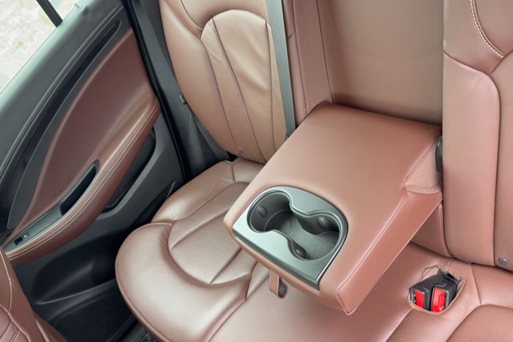 Used Buick Envision 2021 532T Two-Wheel-Drive Elite Version Interior 1