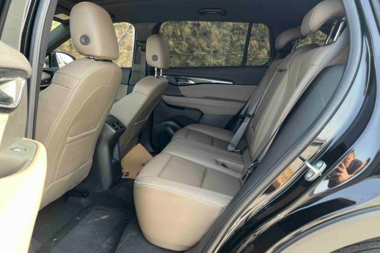 Used Buick Envision 2021 Encore Plus 652T Five-Seat Luxury Model Interior 2