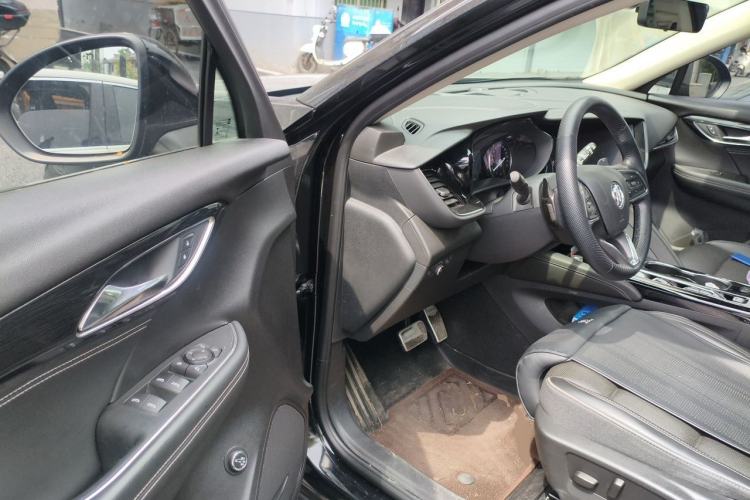 Used Buick Envision 2021 Encore Plus 652T Five-Seat All-Wheel-Drive Luxury Model Interior 3