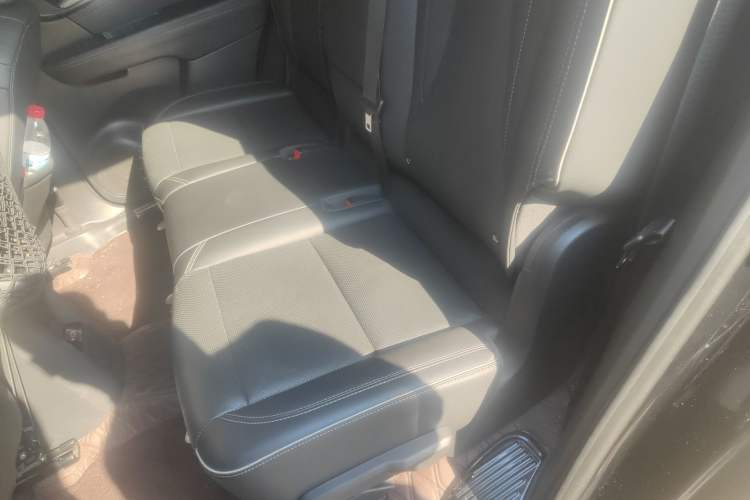 Used Buick Envision 2021 Encore Plus 652T 7-Seat Luxury Model Interior 4