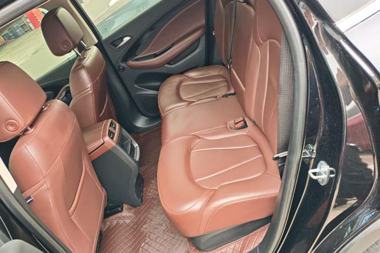 Used Buick Envision 2021 532T Two-Wheel-Drive Elite Version Interior 4