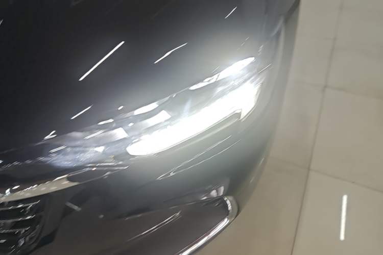 Used Buick Envision 2021 Encore Plus 652T Five-Seat All-Wheel-Drive Luxury Model Left Front Headlight