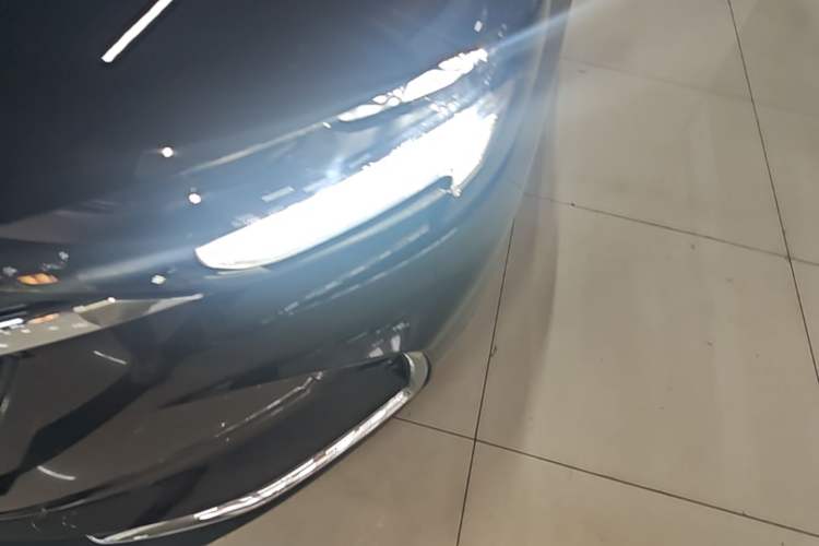 Used Buick Envision 2021 Encore Plus 652T Five-Seat Luxury Model Left Front Headlight