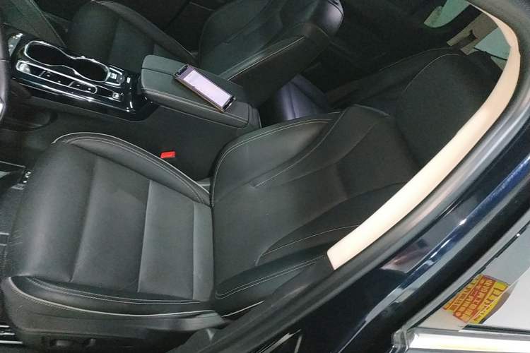 Used Buick Envision 2021 Encore Plus 652T 7-Seat Luxury Model Left Front Seat