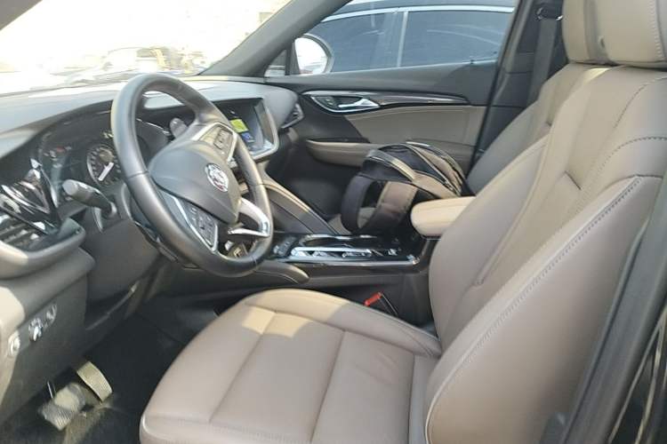 Used Buick Envision 2021 Encore Plus 652T Five-Seat Luxury Model Left Front Seat