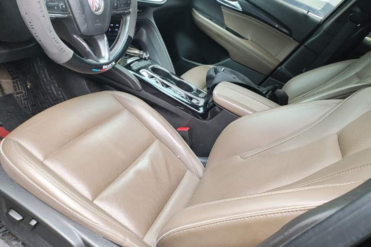 Used Buick Envision 2021 Encore Plus 652T Five-Seat Luxury Model Left Front Seat
