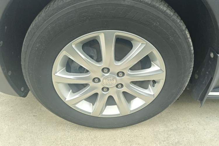 Used Buick Envision 2021 532T Two-Wheel-Drive Elite Version Left Front Wheel Hub