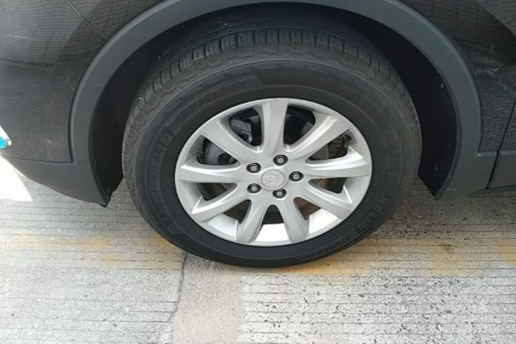 Used Buick Envision 2021 532T Two-Wheel-Drive Elite Version Left Front Wheel Hub