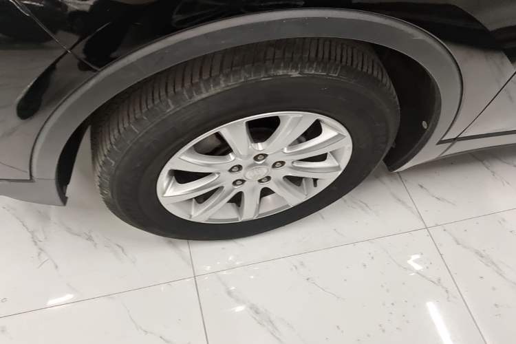 Used Buick Envision 2021 532T Two-Wheel-Drive Leading Version Left Front Wheel Hub