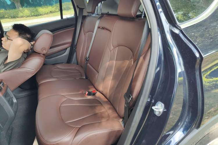 Used Buick Envision 2021 532T Two-Wheel-Drive Elite Version Left Rear Seat