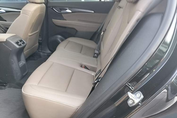 Used Buick Envision 2021 Encore Plus 652T Five-Seat Luxury Model Left Rear Seat