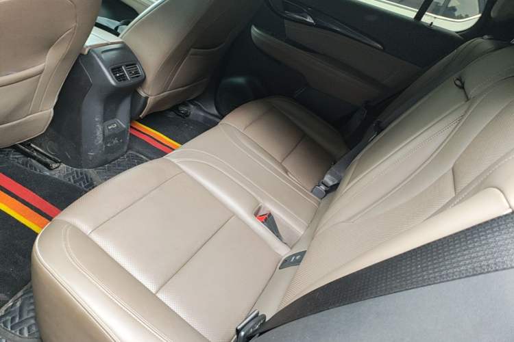 Used Buick Envision 2021 Encore Plus 652T Five-Seat Luxury Model Left Rear Seat