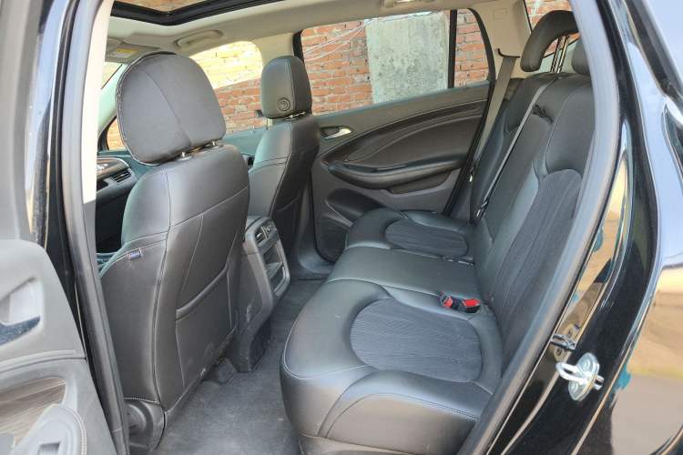 Used Buick Envision 2021 532T Two-Wheel-Drive Leading Version Left Rear Seat