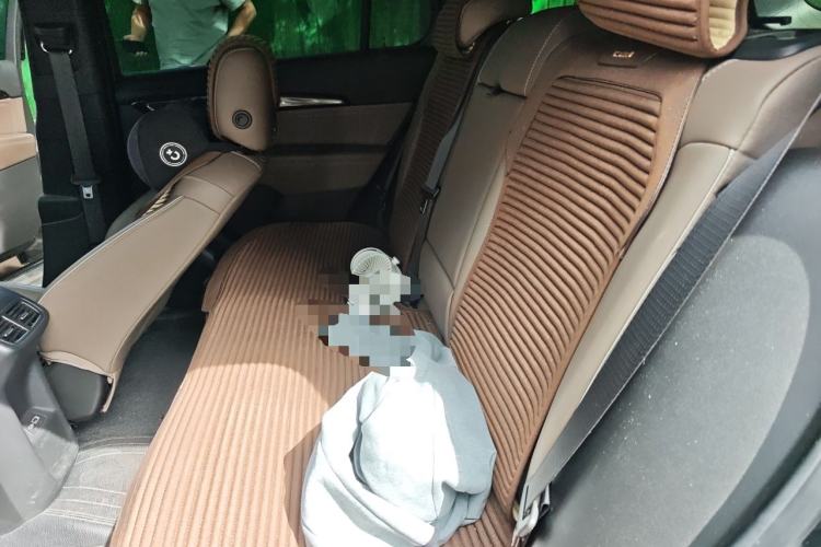 Used Buick Envision 2021 Encore Plus 652T Five-Seat Luxury Model Left Rear Seat