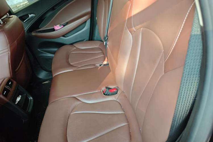 Used Buick Envision 2021 532T Two-Wheel-Drive Elite Version Left Rear Seat