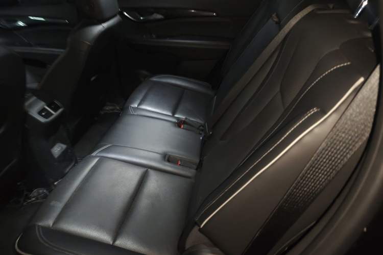 Used Buick Envision 2021 Encore Plus 652T 7-Seat Luxury Model Left Rear Seat