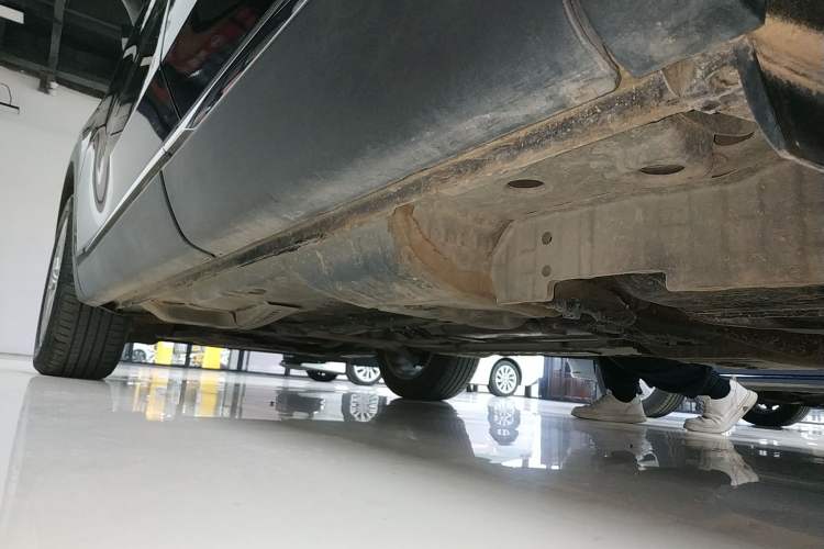 Used Buick Envision 2021 Encore Plus 652T 7-Seat Luxury Model Left Side Sill