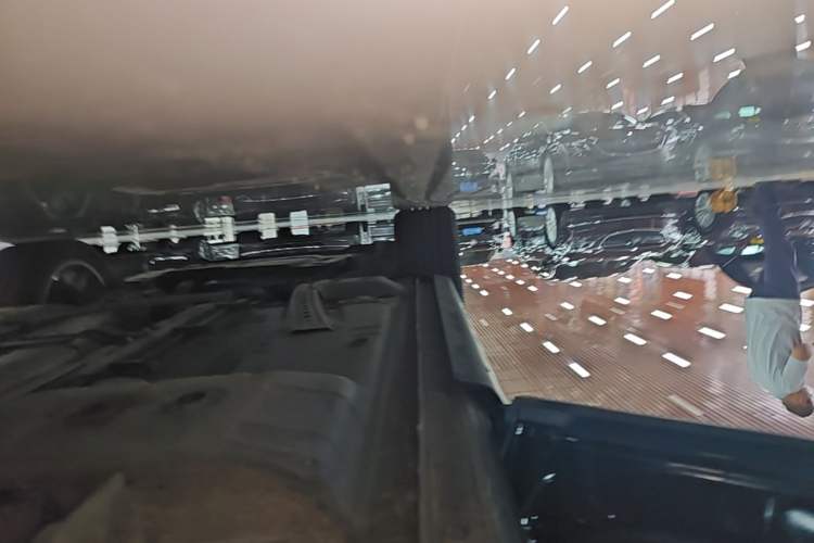 Used Buick Envision 2021 Encore Plus 652T Five-Seat Luxury Model Left Side Sill