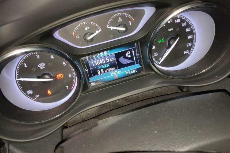 Used Buick Envision 2021 532T Two-Wheel-Drive Elite Version Odometer Close Up