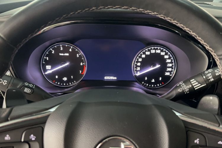 Used Buick Envision 2021 Encore Plus 652T Five-Seat Luxury Model Odometer Close Up