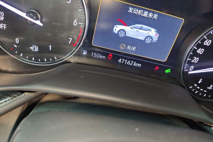 Used Buick Envision 2021 Encore Plus 652T 7-Seat Luxury Model Odometer Close Up