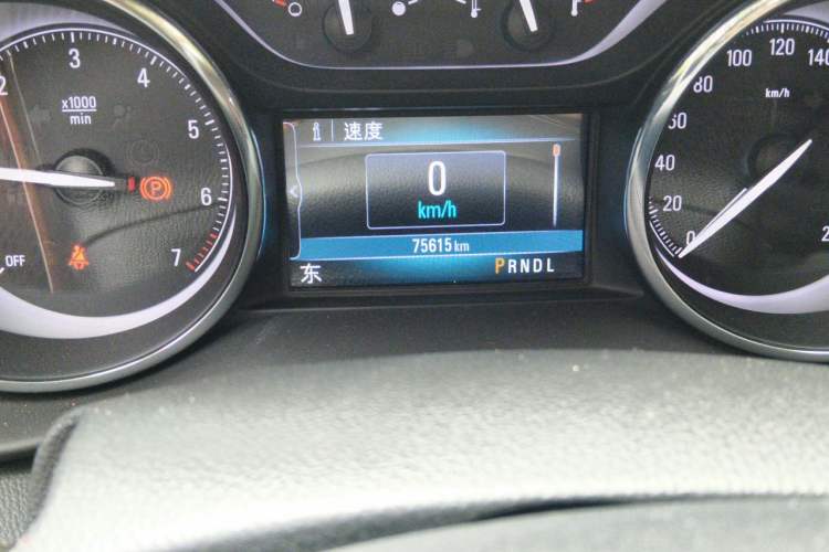 Used Buick Envision 2021 532T Two-Wheel-Drive Elite Version Odometer Close Up