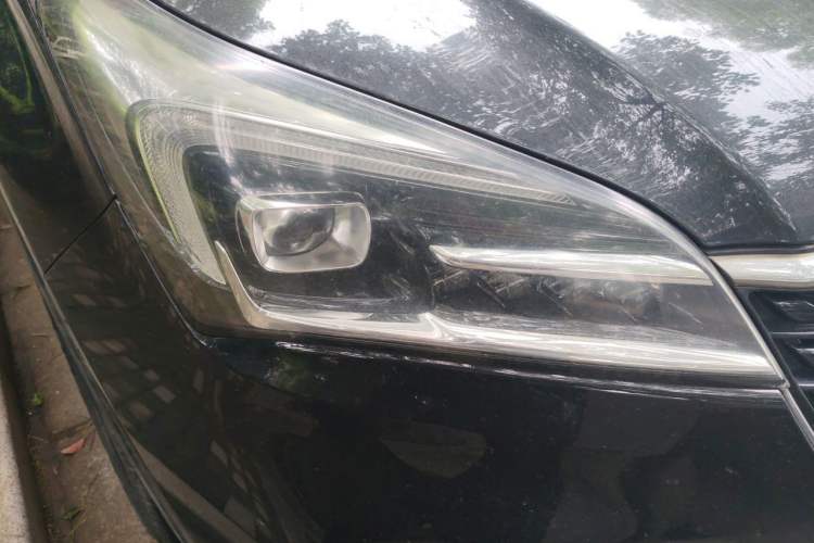 Used Buick Envision 2021 532T Two-Wheel-Drive Luxury Version Right Front Headlight