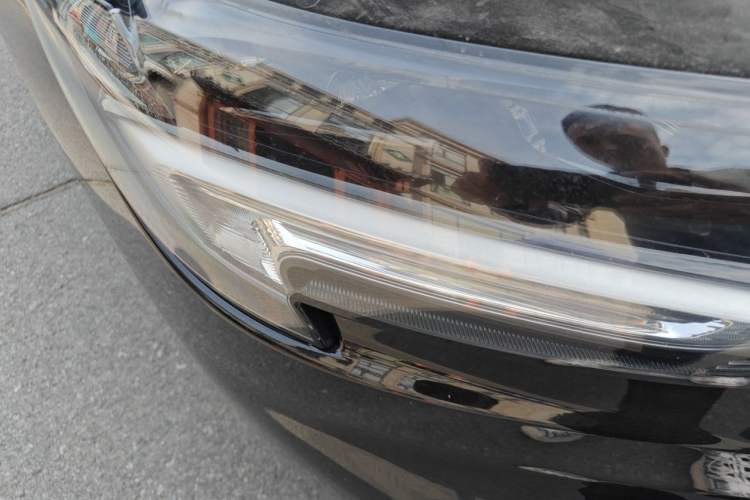 Used Buick Envision 2021 Encore Plus 652T Five-Seat Luxury Model Right Front Headlight