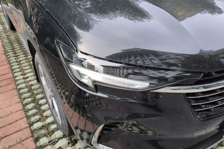 Used Buick Envision 2021 Encore Plus 652T Five-Seat Luxury Model Right Front Headlight