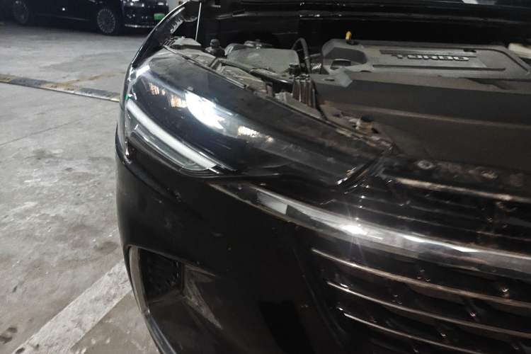 Used Buick Envision 2021 Encore Plus 652T Five-Seat Elite Model Right Front Headlight