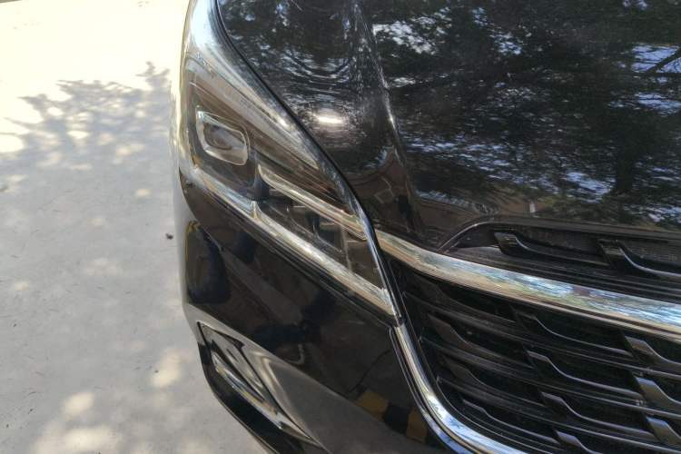Used Buick Envision 2021 532T Two-Wheel-Drive Elite Version Right Front Headlight
