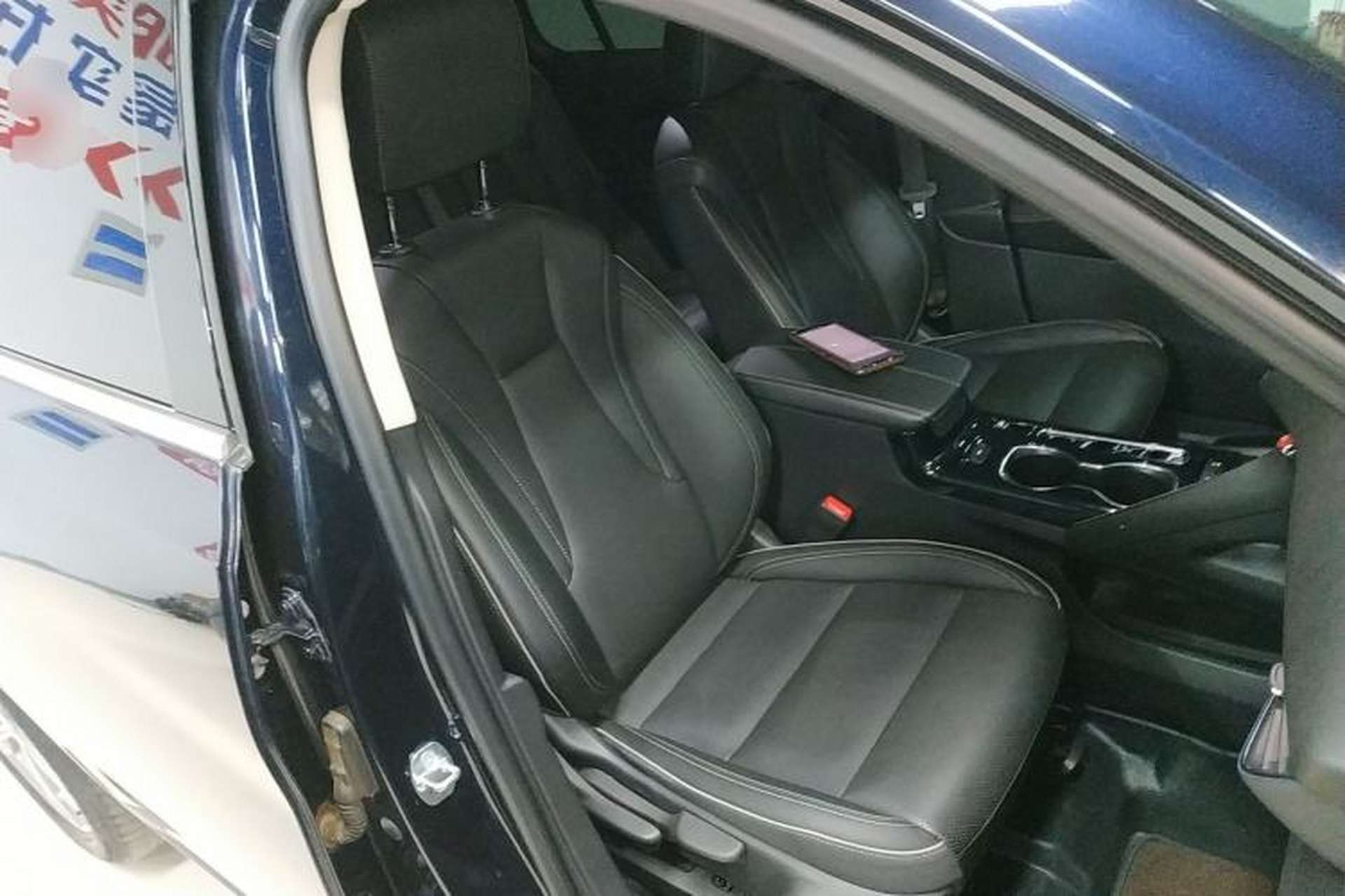 Used Buick Envision 2021 Encore Plus 652T 7-Seat Luxury Model Right Front Seat